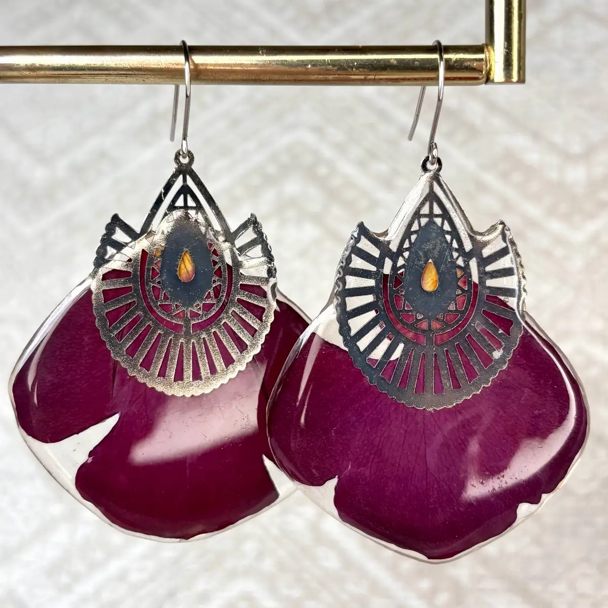 Rose bordeaux avec argenté