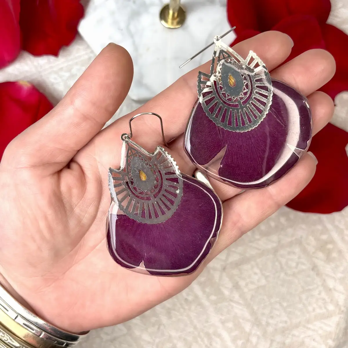 Rose bordeaux avec argenté