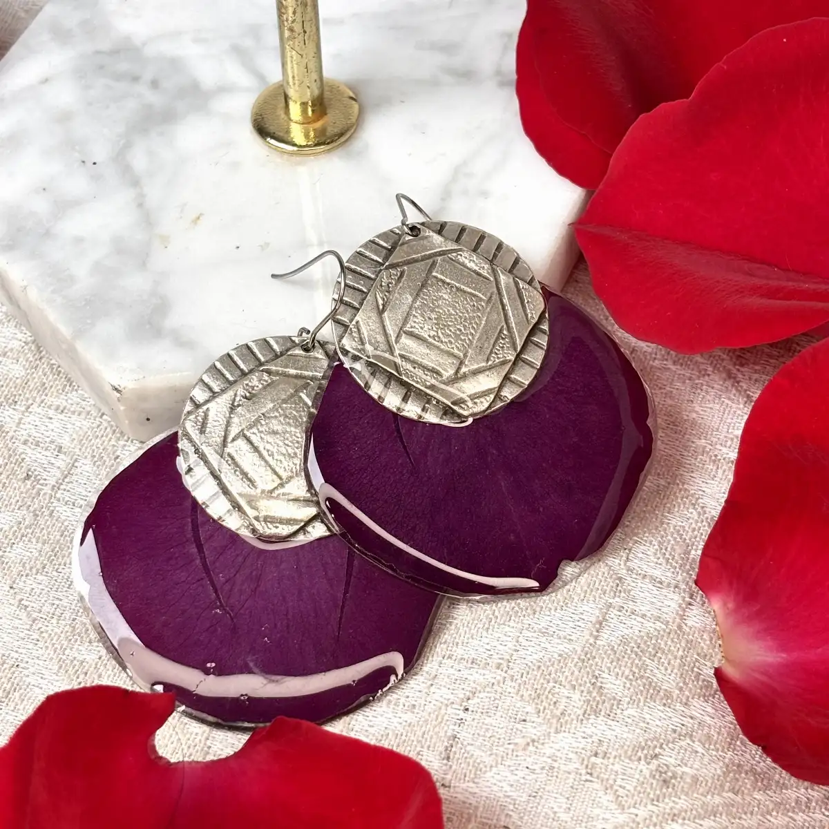 Rose bordeaux avec argenté